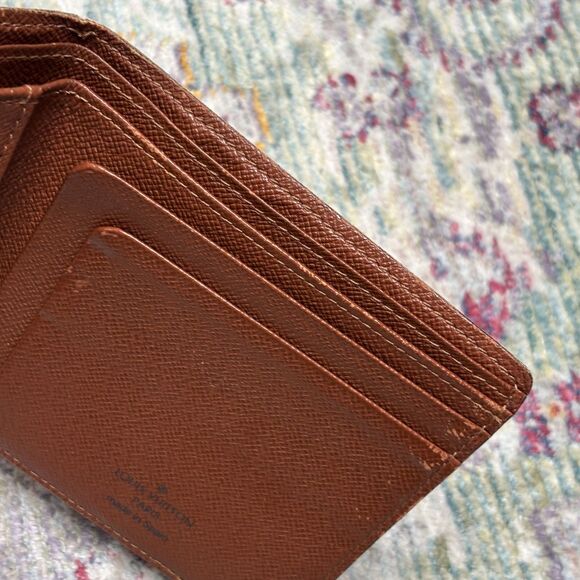Louis Vuitton Monogram Bifold Wallet - Picture 8 of 13